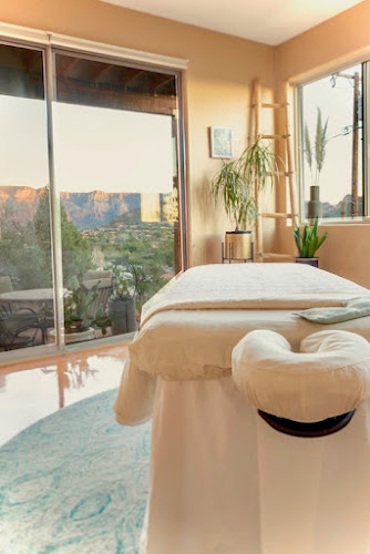 Anneβs Hands Massage Therapy