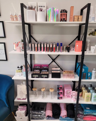 Aurora Beauty Lounge