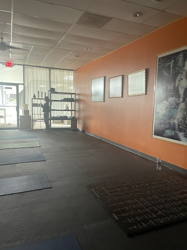 Devanand Yoga Center