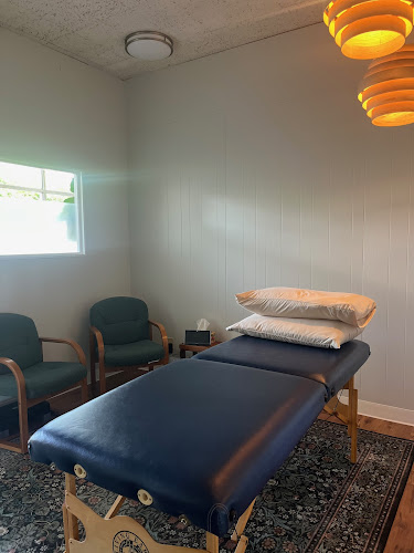 Em/body Physical Therapy & Health