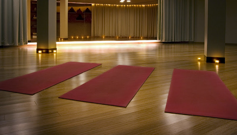 Equinox Lincoln Park