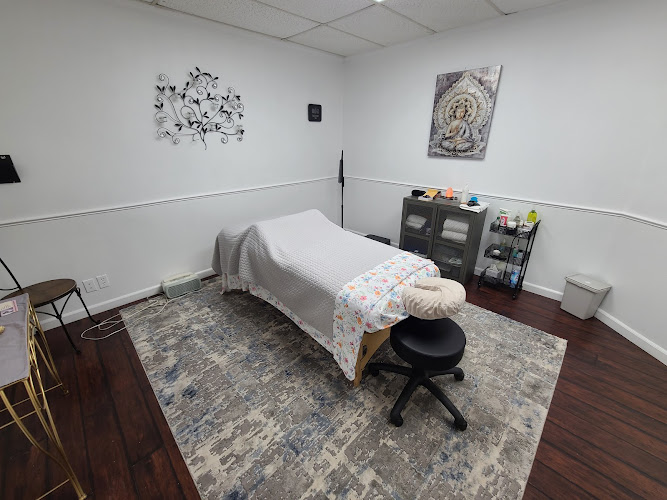 Garden Oaks Massage