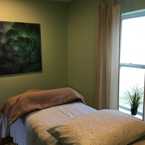 Heights Acupuncture & Wellness Clinic