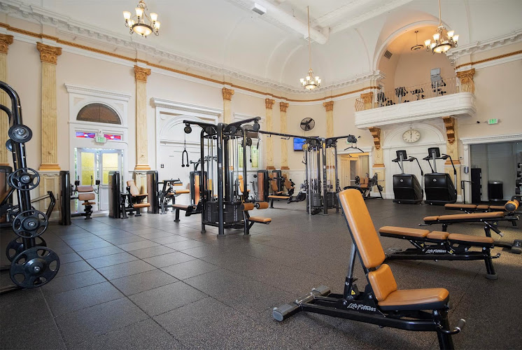 Live Fit Gym âĒ Inner Richmond