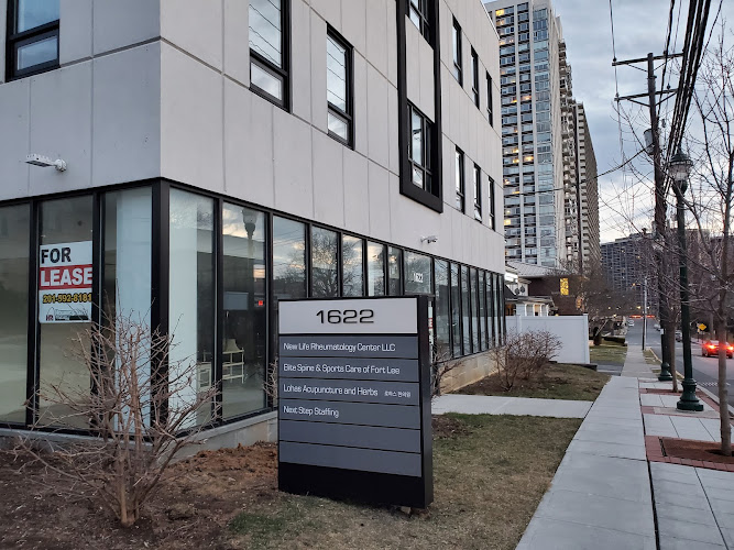 LOHAS ACUPUNCTURE AND HERBS