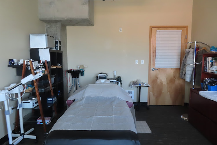 Londyn Rayne Therapy