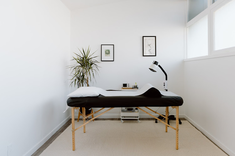 Mia Stableford Acupuncture
