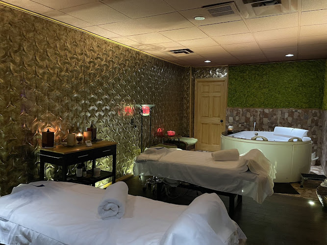 New Place Organic Day Spa | Head Scalp,Couple Massage, Body Scrub