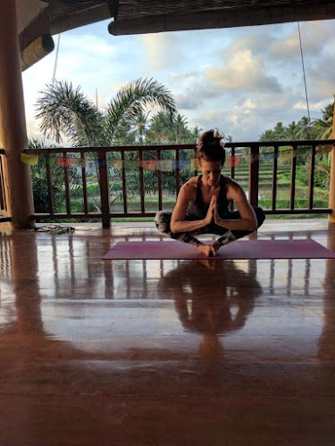 Nicole Turner Yoga - Private & Corporate Wellness