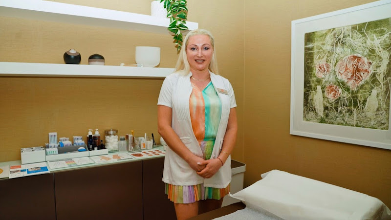Ombright Wellness Acupuncture • Massage • Hyperberic & Ozone & Salt Therapy Coral Gables Center