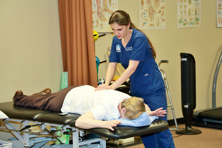 Paramount Physical Therapy & Rehab