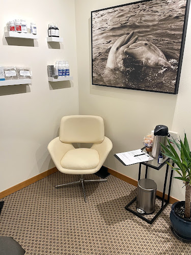 Qi Oasis Desiree Merulli, L.Ac, AEMP, RYT