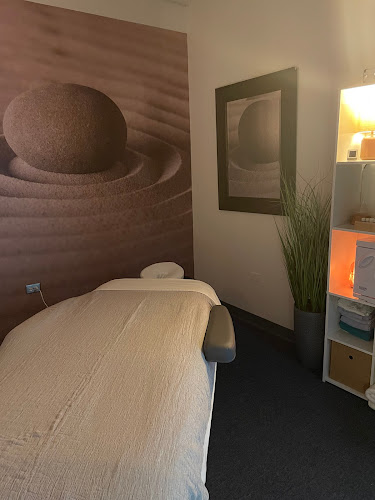 RESET WELLNESS & MASSAGE