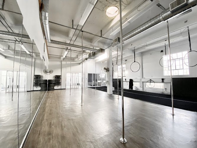 San Francisco Pole + Dance