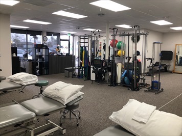 Select Physical Therapy - La Jolla