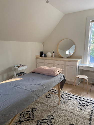 Stefanie Greenleaf Acupuncture