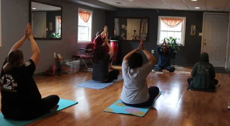 Stretch with Jes Yoga