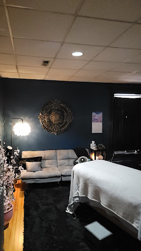 Tenshi Massage & Facials