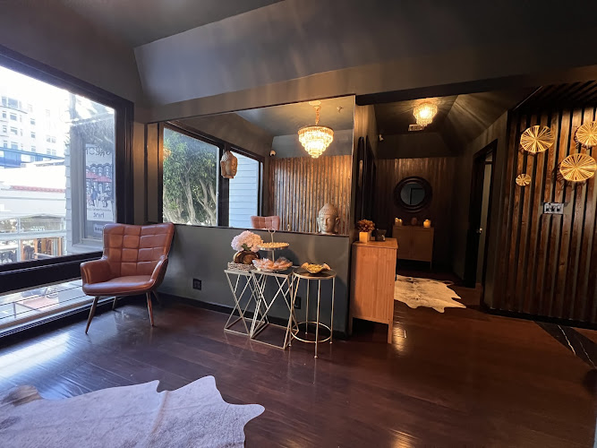 Thai Massage by Linda