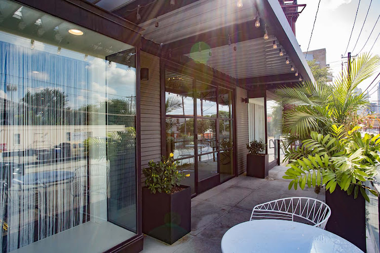 Veritas Backstage Beauty & Plastic Surgery